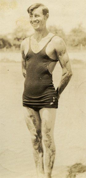 Traditional tattoo Berlin – Tattoos by Mariano – Paul Rogers - Photo by Tattoo Archive Traditional tattoo Berlin – Tattoos by Mariano – Paul Rogers - Photo by Tattoo Archive