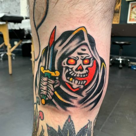 Traditional Tattoo Berlin - Tattoos by Mariano - tattoo of a skull in an old school style